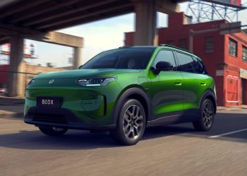 El Leapmotor B03X llega al mercado europeo con un precio desde 17.500 euros y dos opciones de batería para cubrir distintas necesidades de uso.