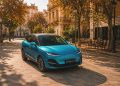 El Lepas L4 EV prepara su desembarco en España con una batería de 65,05 kWh, carga rápida en unos 20 minutos y una propuesta centrada en el diseño, la conectividad y la asistencia a la conducción.