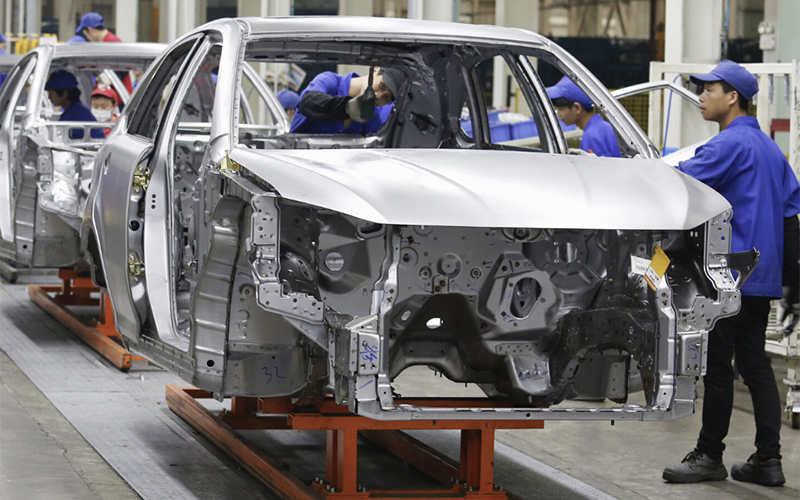 Mercado chino automóvil produciendo