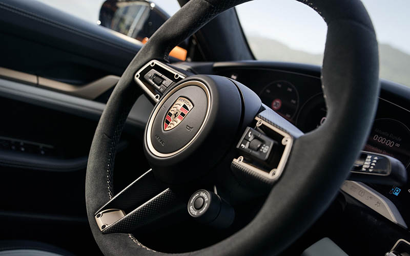 Porsche Taycan Turbo GT volante