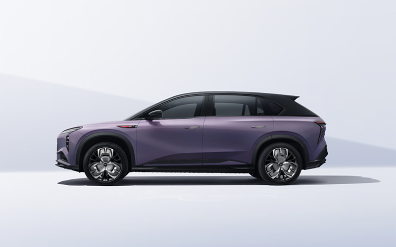 80 kms sol hongqi EHS7 lateral
