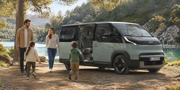 La Kia PV5 Passenger Elite combina hasta 416 kilómetros de autonomía con espacio para pasajeros y 3.615 litros de capacidad de carga.