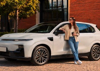 El Leapmotor B10 lideró las matriculaciones de eléctricos en julio en España gracias a un precio que parte de 22.500 euros, a los 434 kilómetros de autonomía y a su futura producción en Zaragoza.