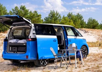 Volkswagen presenta la ID. California Cruise: camper eléctrica desde 60.761 euros, con cama de 2,03 metros y hasta 48 horas de climatización