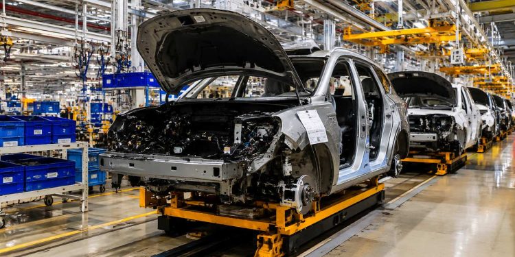 La fábrica de SAIC en Ferrol recibirá carrocerías pintadas desde China y completará allí el montaje de los vehículos.