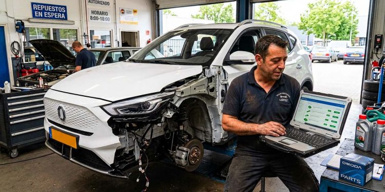 Una aseguradora neerlandesa restringe las pólizas a varias marcas de coches chinos debido a los largos tiempos de espera y los altos costes para conseguir repuestos en caso de avería o accidente.