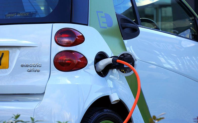 viajar coche eléctrico recarga