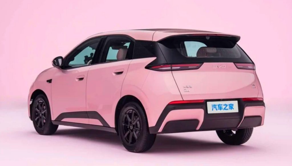 La segunda generación del BYD Seagull crece hasta 4.205 mm, monta neumáticos 205/60 R16 y alcanza una velocidad máxima de 150 km/h.