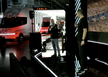 Elon Musk Tesla Semi presentacion