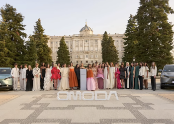 OMODA hace de Madrid una ciudad de moda en la que el espectacular OMODA 7 SHS brilla con luz propia