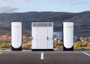 Tesla red carga Megacharger