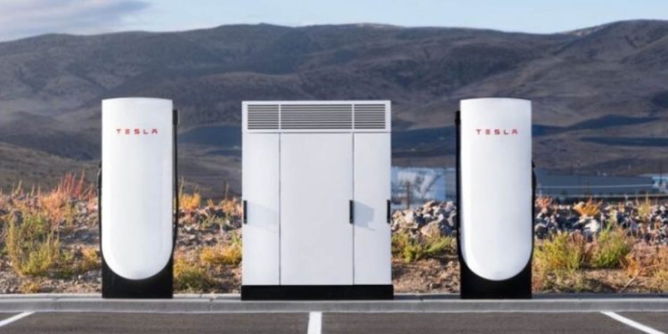Tesla red carga Megacharger