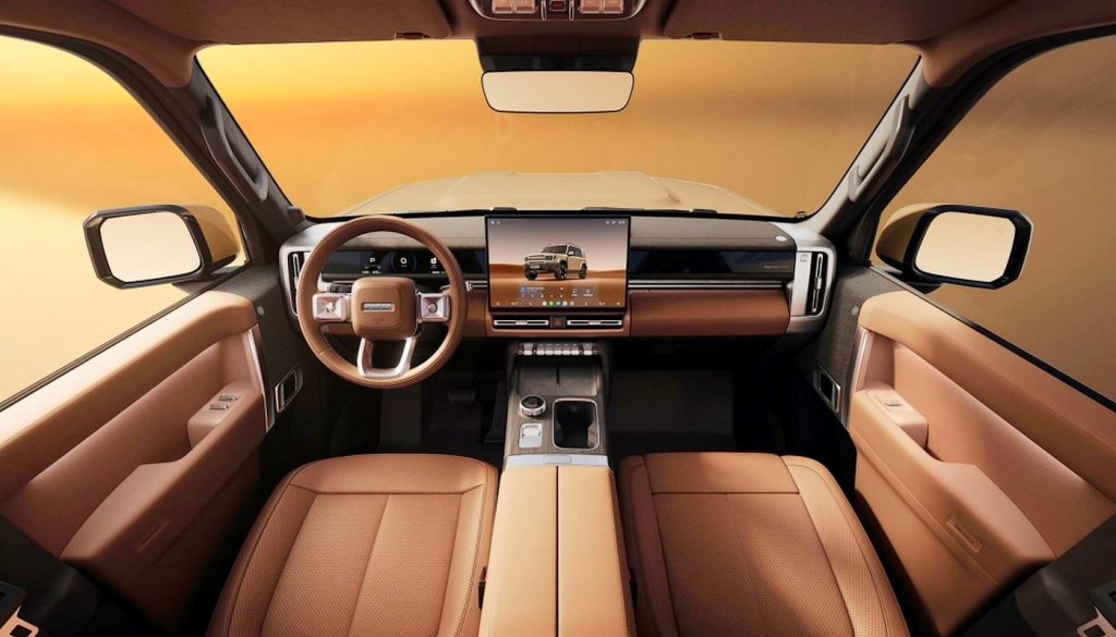 El interior del iCaur V27 combina un sistema multimedia con procesador Qualcomm Snapdragon 8295P y compatibilidad con Apple CarPlay, Huawei HiCar y CarLink.