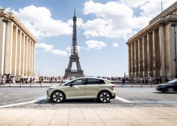 Arranca el Salón de París con más de 60 estrenos mundiales: Renault, Stellantis y marcas chinas.