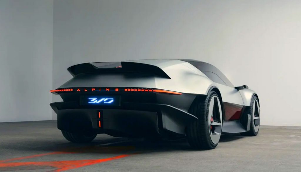El Alpine A310 VISION utiliza la plataforma eléctrica modular APP, prevista para el futuro A110 eléctrico, cuyo lanzamiento se espera en 2027.