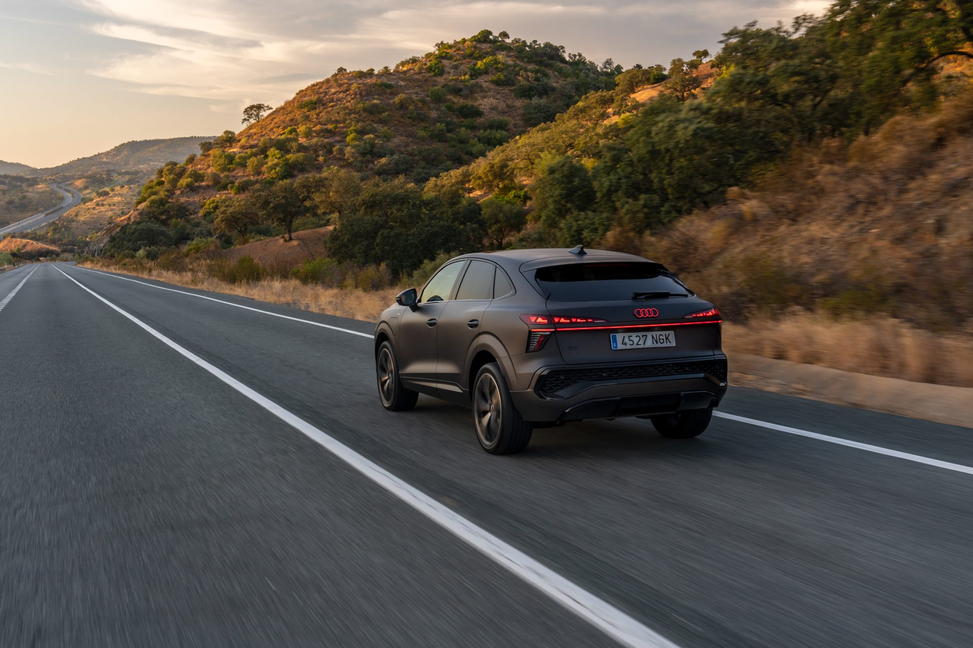 audi q3 phev