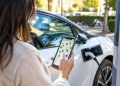 Electromaps permite localizar cargadores para coches eléctricos y consultar su disponibilidad, potencia y conectores desde una sola app.