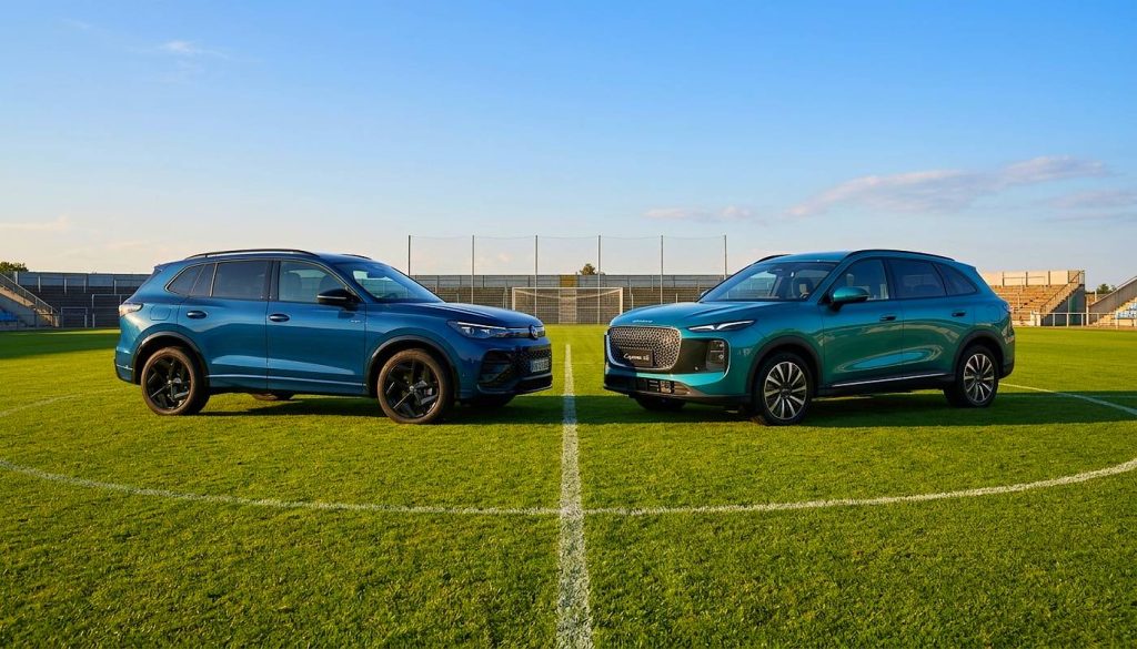 El SUV chino ofrece más espacio y menor precio, mientras que el alemán alcanza 125 km de autonomía eléctrica.